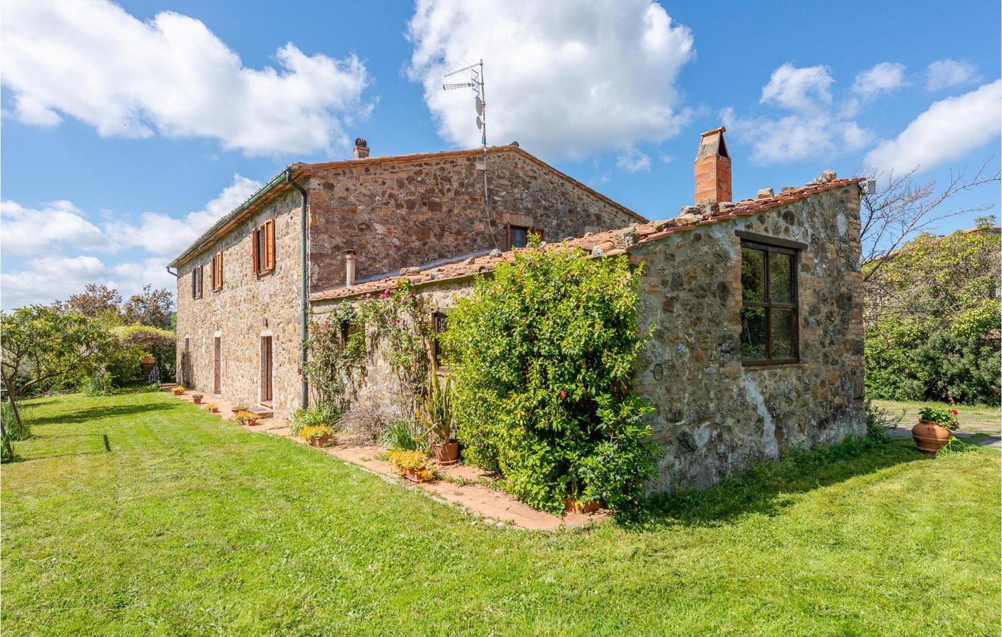 Cozy Home In Massa Marittima Gr With Kitchen Zewnętrze zdjęcie