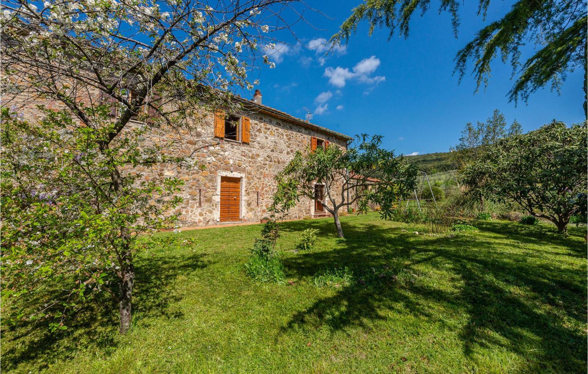Cozy Home In Massa Marittima Gr With Kitchen Zewnętrze zdjęcie